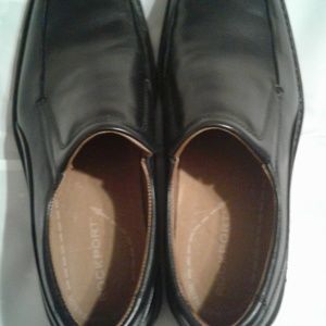NWOT - ROCKPORT ALPENGLOW MEN BLACK LEATHER LOAFER